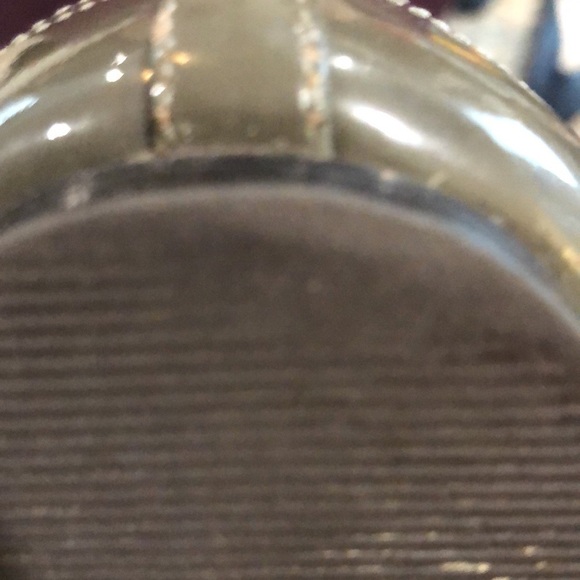 𝅺COLE Haan suede and patent leather spectator style flats. Gray. Size 10B - Picture 10 of 10